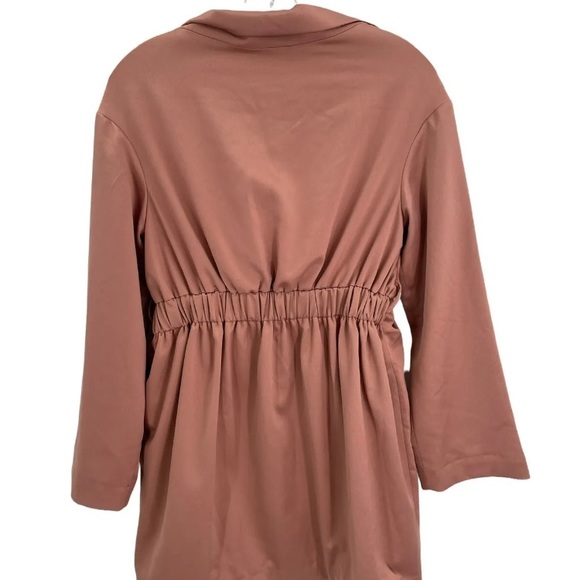 House of CB Mena: pink champagne satin off the shoulder dress - Picture 5 of 8